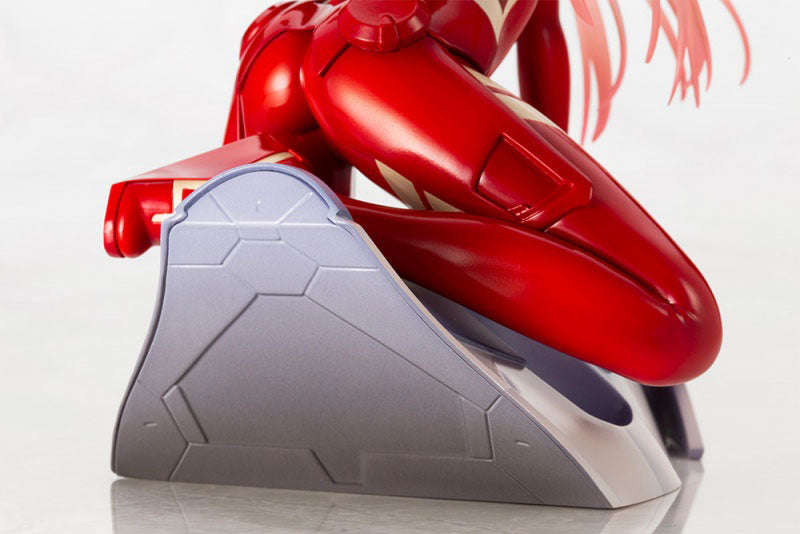 Kotobukiya Darling in the Franxx Zero Two 1/7 Scale Figure