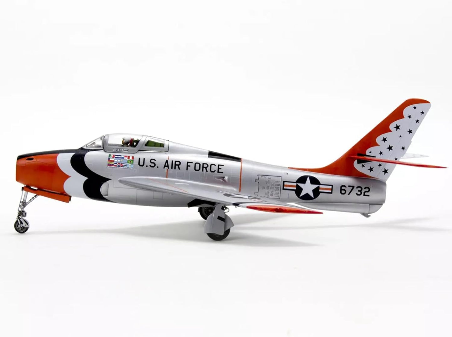 Revell F-84F Thunderstreak Aircraft US Air Force Thunderbirds Monogram Series 1/48 Scale Model Kit