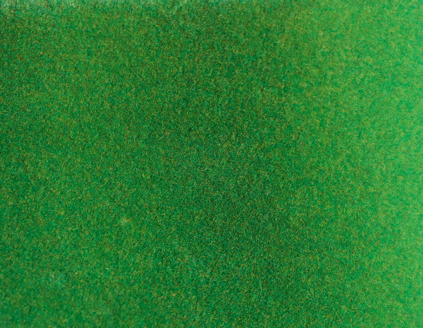 Rock Island Hobby  Dark Green Grass Mat 19”x 49”