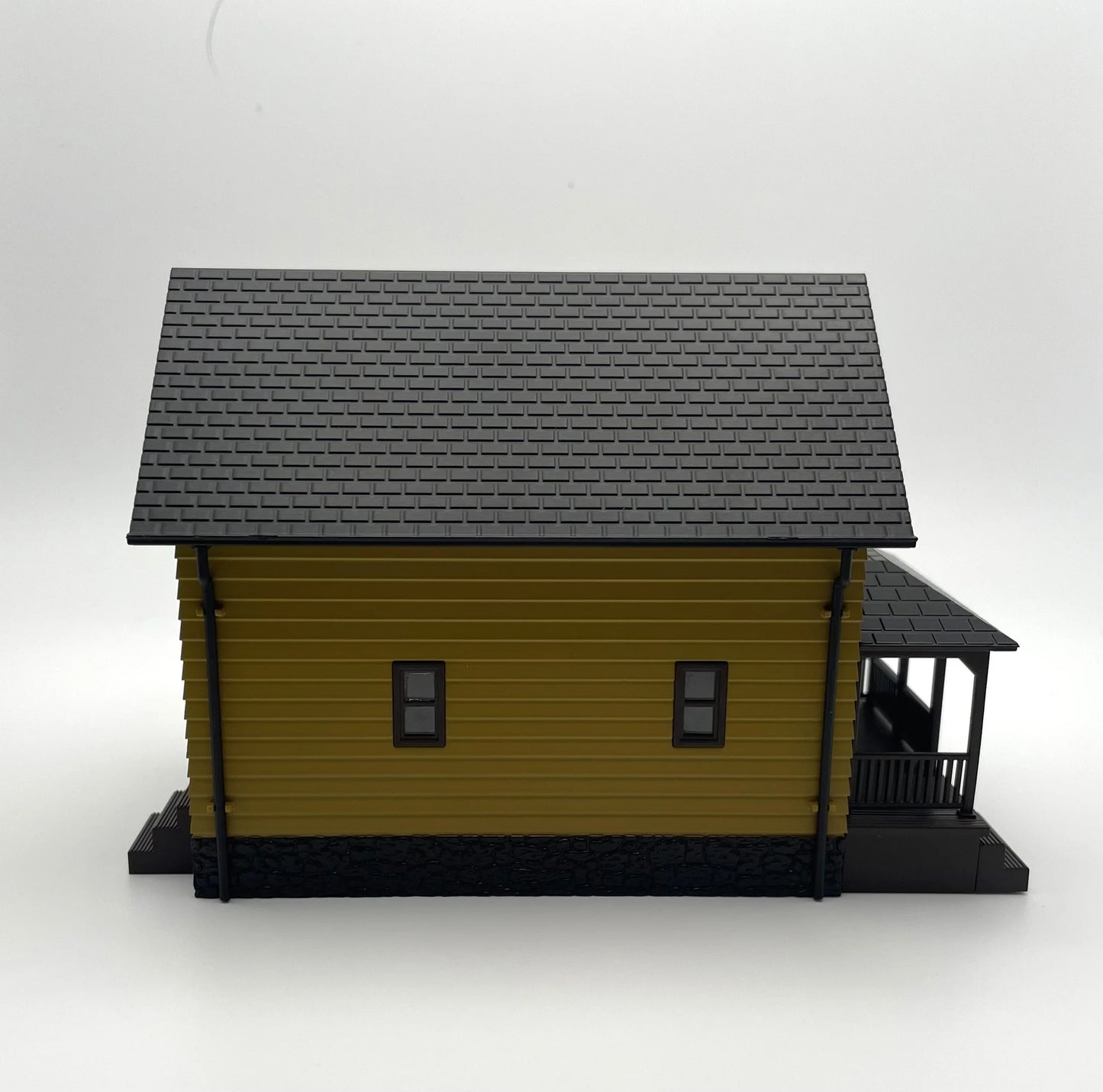 Rock Island Hobby  N Scale Farmhouse Yellow