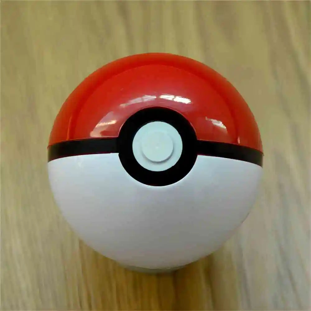 Pokemon 7cm Pokeball with Figures