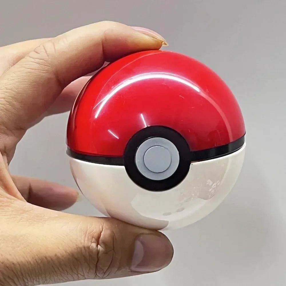 Pokemon 7cm Pokeball with Figures